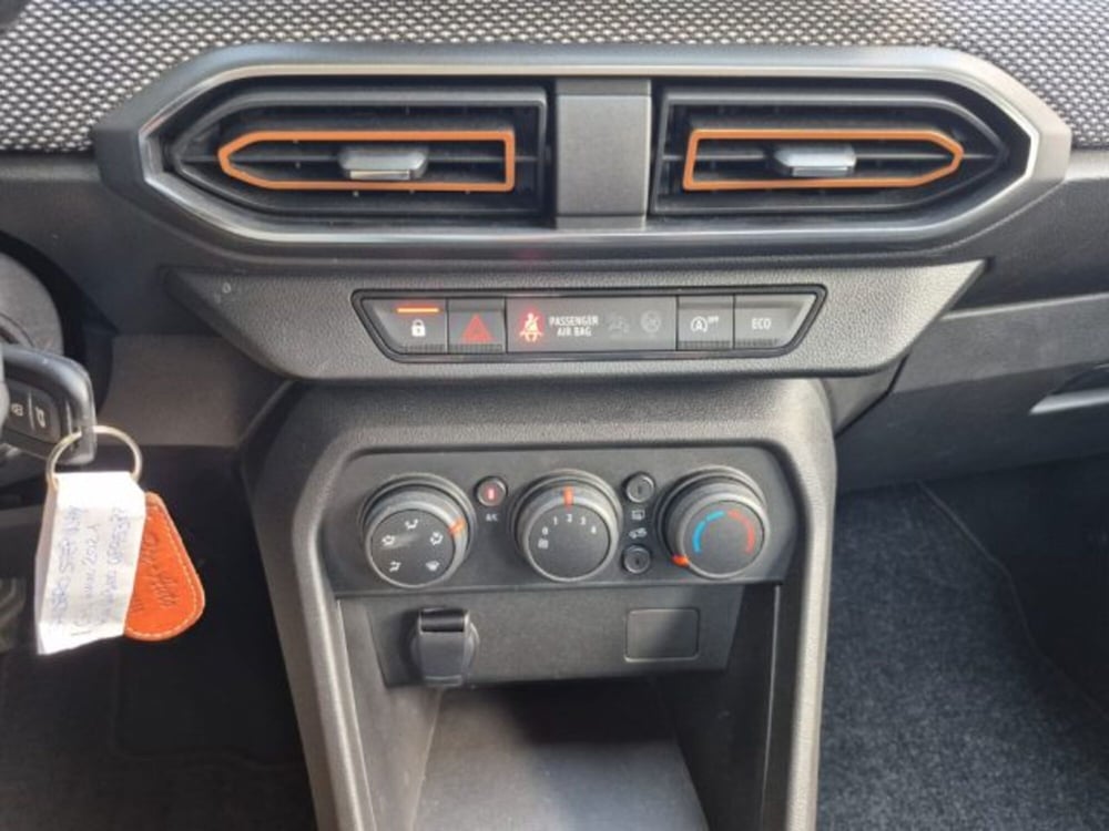 Dacia Sandero usata a Bologna (10)