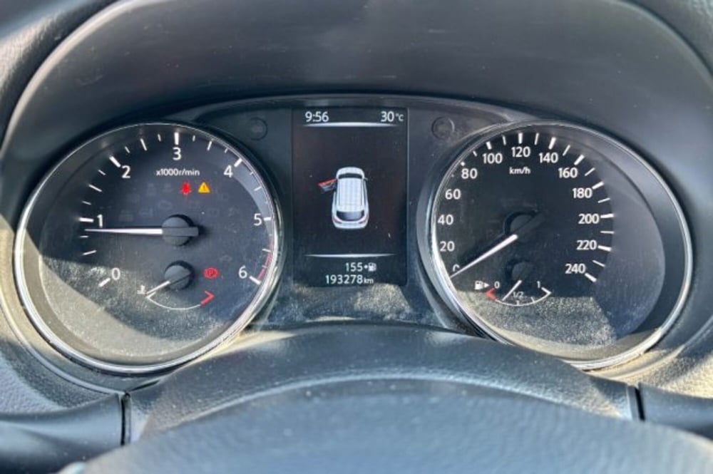 Nissan Qashqai usata a Latina (12)