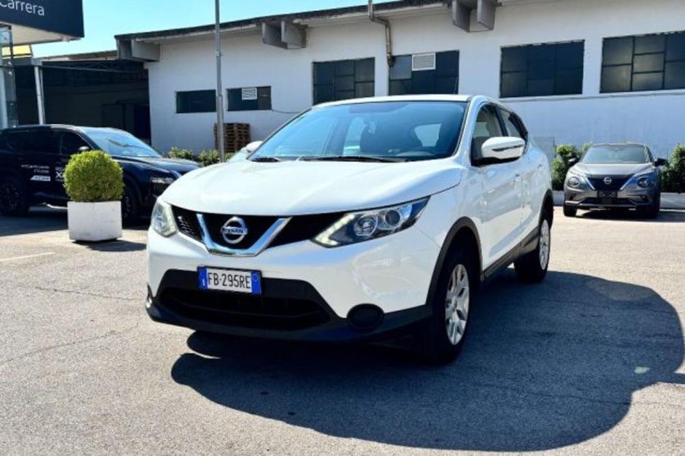 Nissan Qashqai usata a Latina (3)