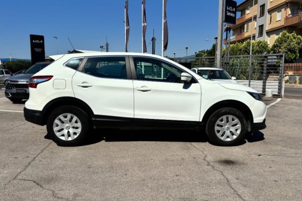 Nissan Qashqai usata a Latina (4)