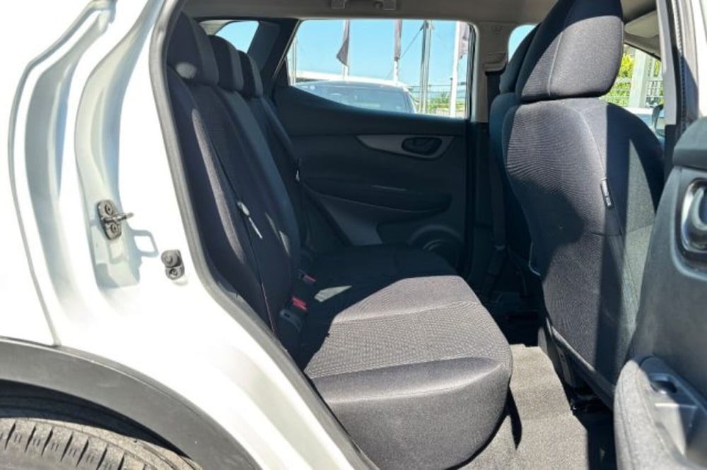 Nissan Qashqai usata a Latina (9)