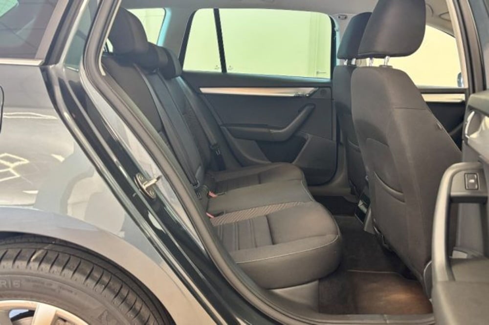 Skoda Octavia Station Wagon usata a Latina (10)