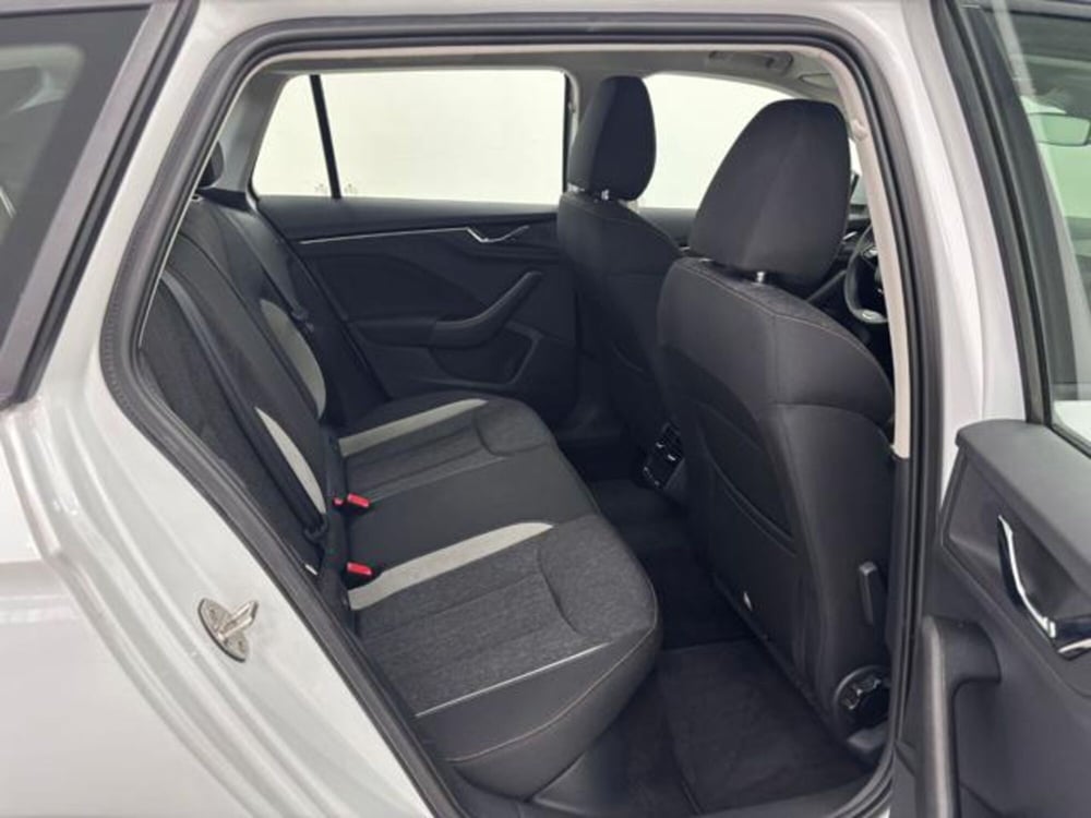 Skoda Kamiq usata a Como (5)
