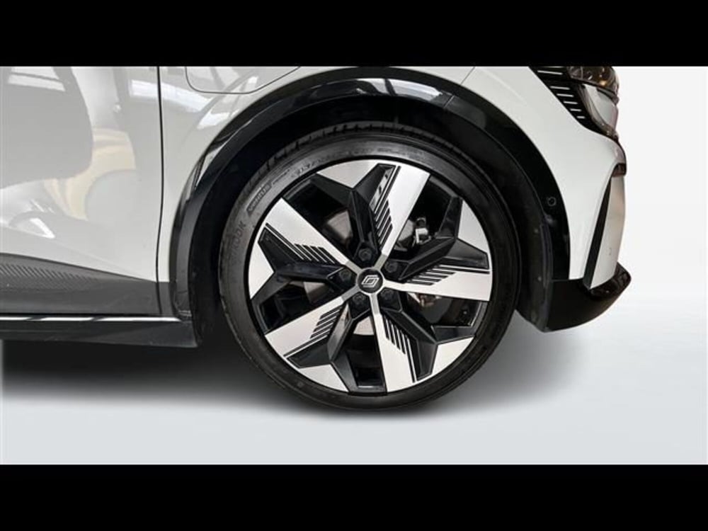 Renault Megane E-Tech Electric usata a Firenze (5)
