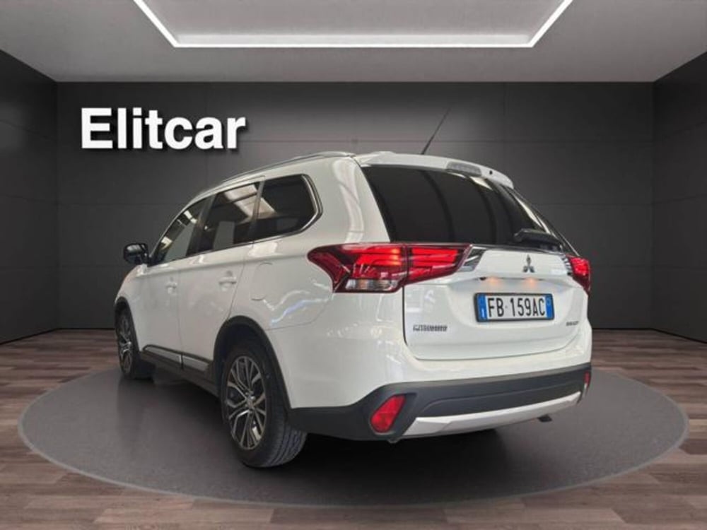 Mitsubishi Outlander usata a Milano (5)