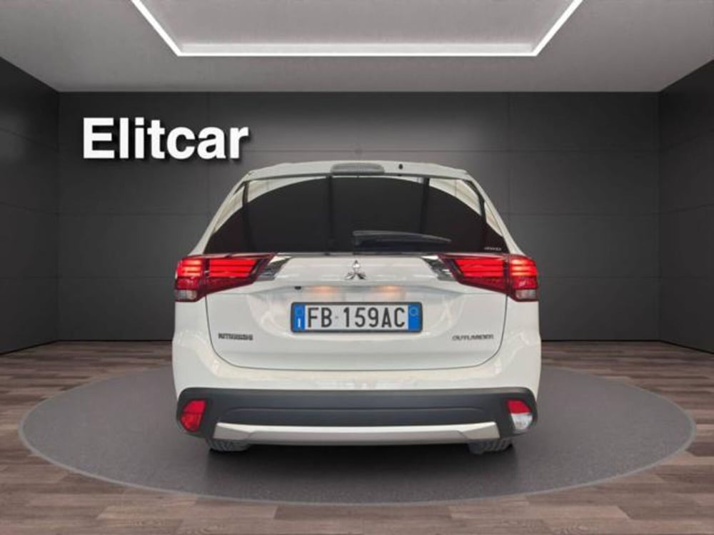 Mitsubishi Outlander usata a Milano (6)