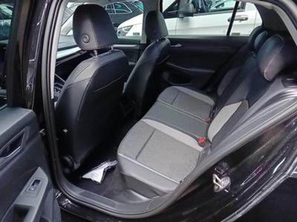 Volkswagen Golf usata a Milano (8)