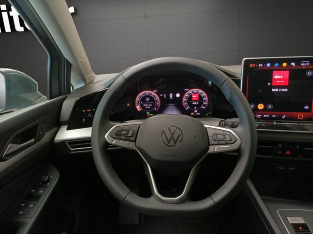 Volkswagen Golf Variant usata a Milano (11)