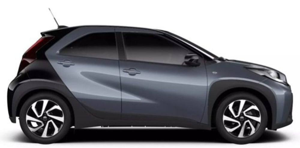 Toyota Aygo X nuova a Roma (5)