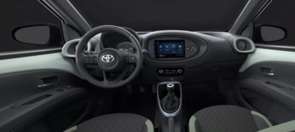 Toyota Aygo X nuova a Roma (17)