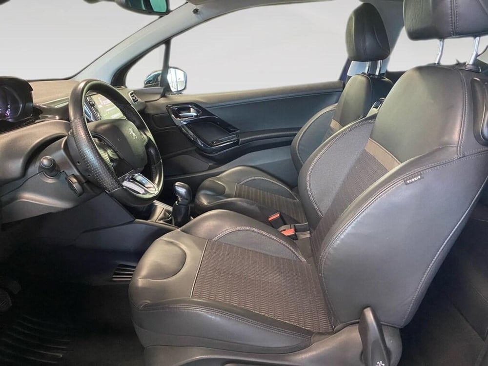 Peugeot 208 usata a Torino (6)