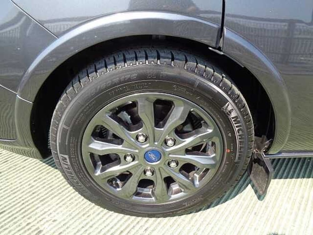 Ford Tourneo Custom usata a Treviso (7)