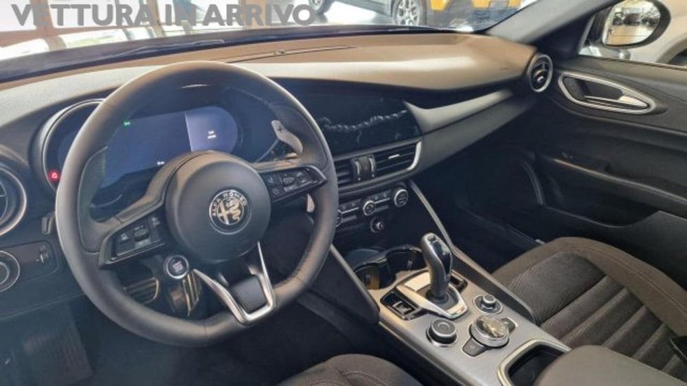 Alfa Romeo Giulia nuova a Modena (6)