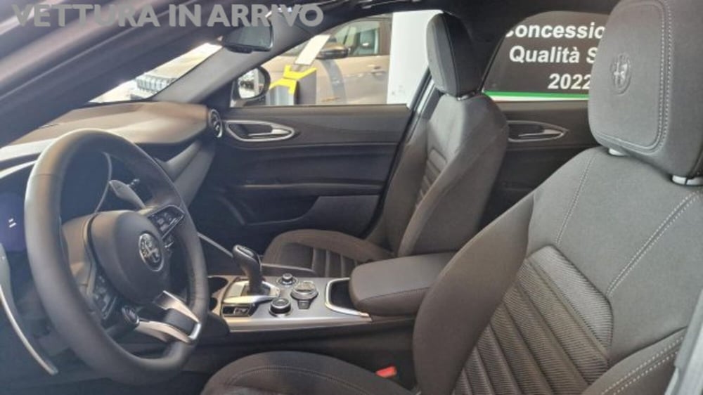 Alfa Romeo Giulia nuova a Modena (7)