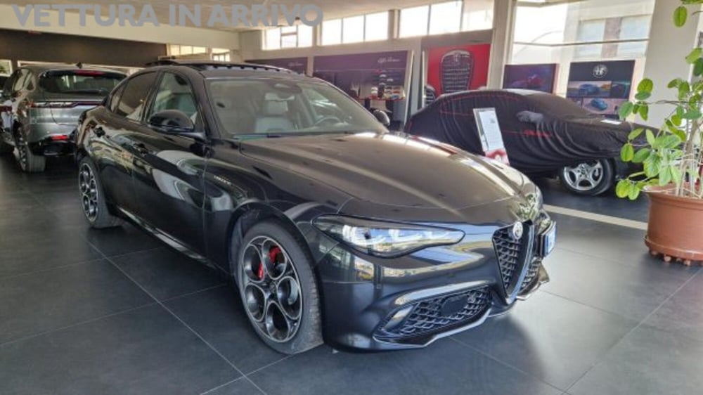 Alfa Romeo Giulia nuova a Modena (3)