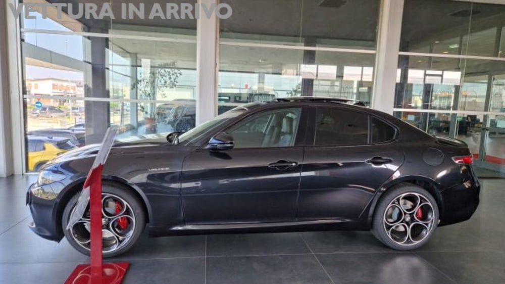 Alfa Romeo Giulia nuova a Modena (4)