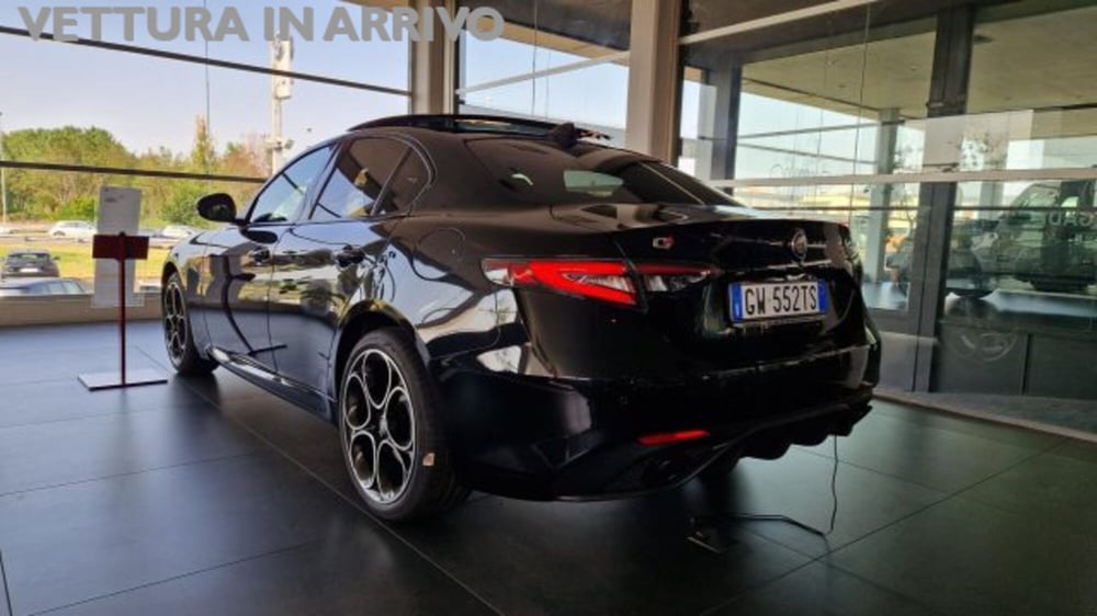 Alfa Romeo Giulia nuova a Modena (6)