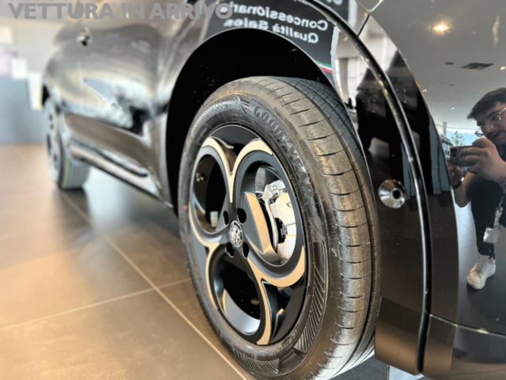 Alfa Romeo Junior nuova a Modena (4)