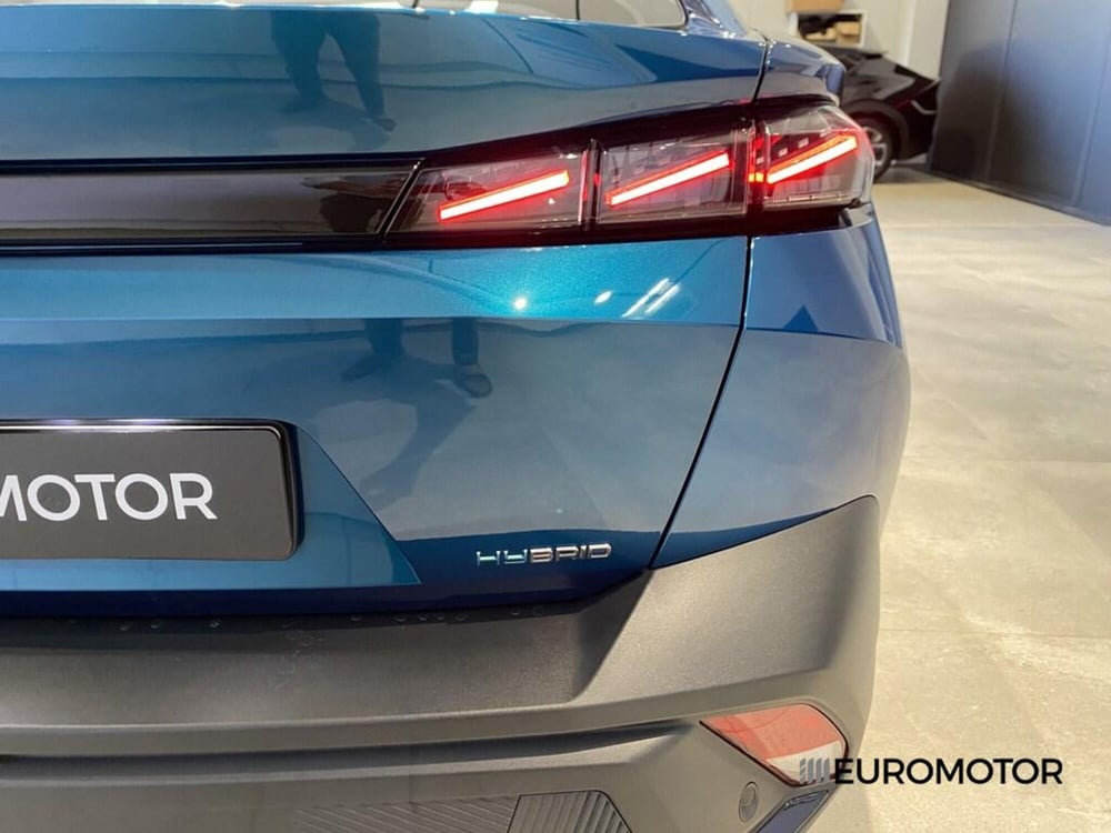 Peugeot 408 usata a Bari (10)