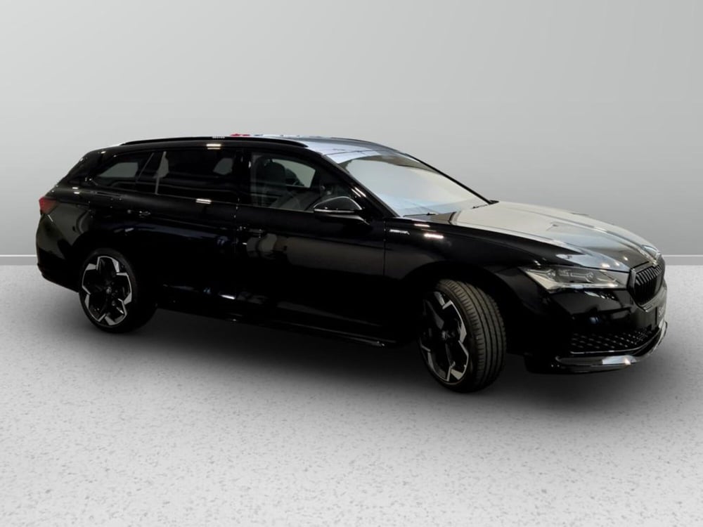 Skoda Superb Station Wagon nuova a Padova (6)