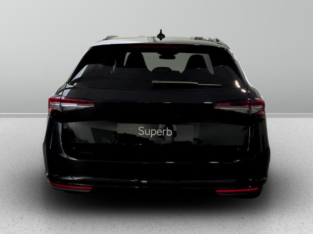 Skoda Superb Station Wagon nuova a Padova (8)