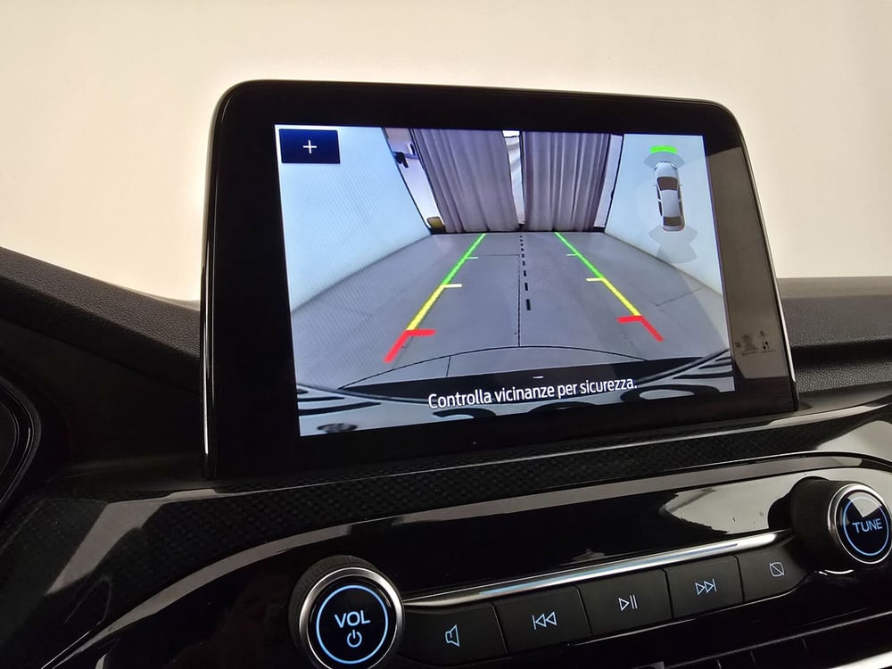 Ford Kuga usata a Roma (17)