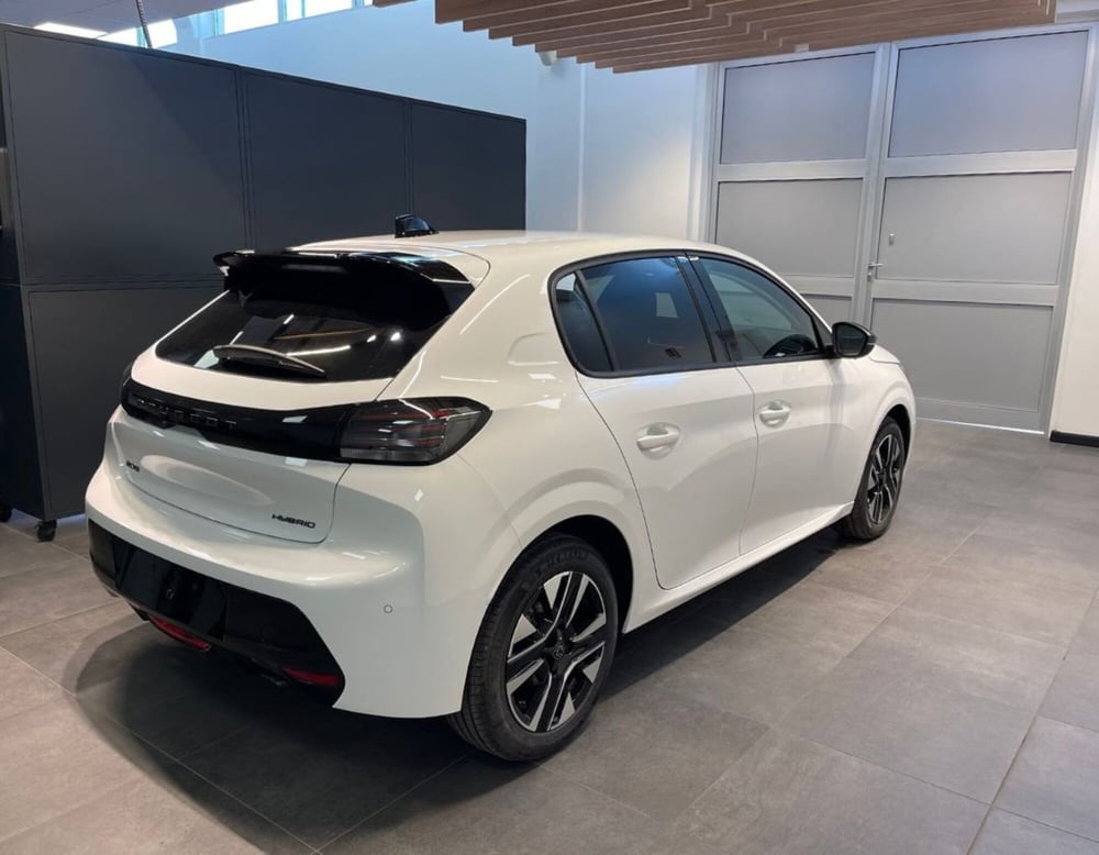 Peugeot 208 nuova a Ferrara (17)