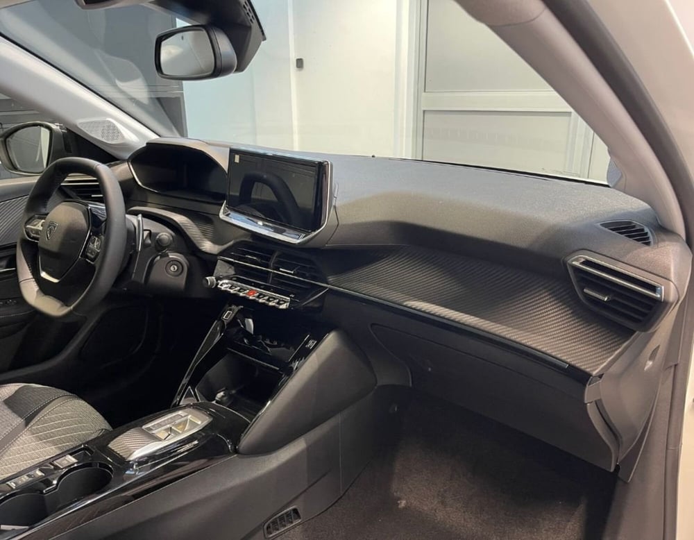 Peugeot 208 nuova a Ferrara (4)
