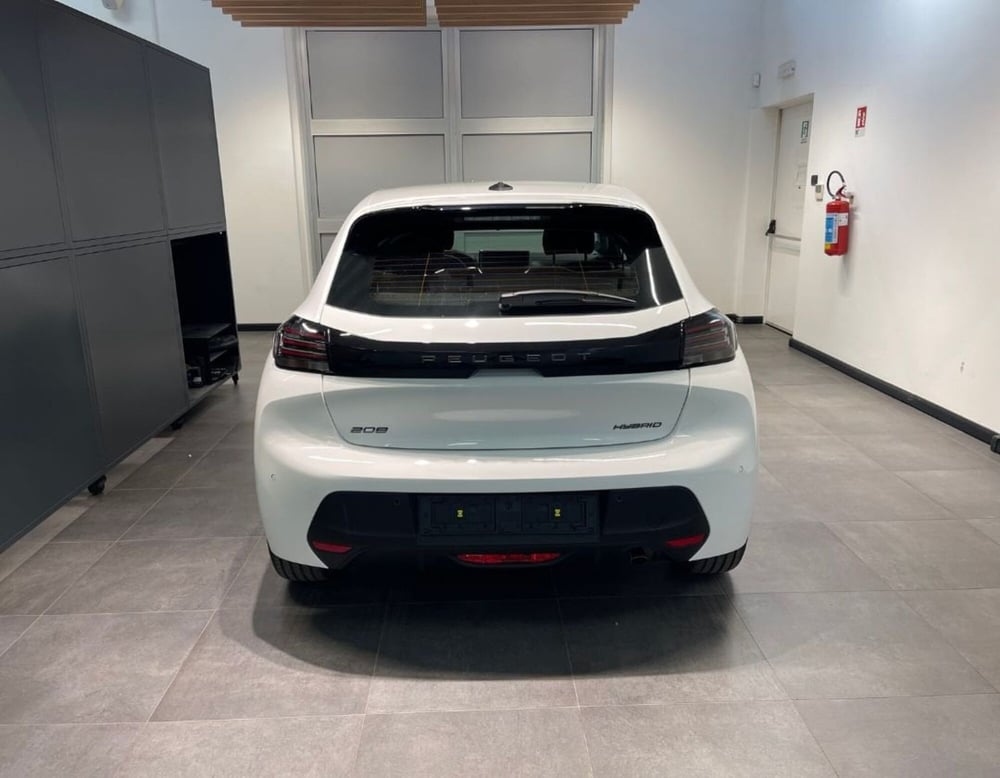 Peugeot 208 nuova a Ferrara (2)