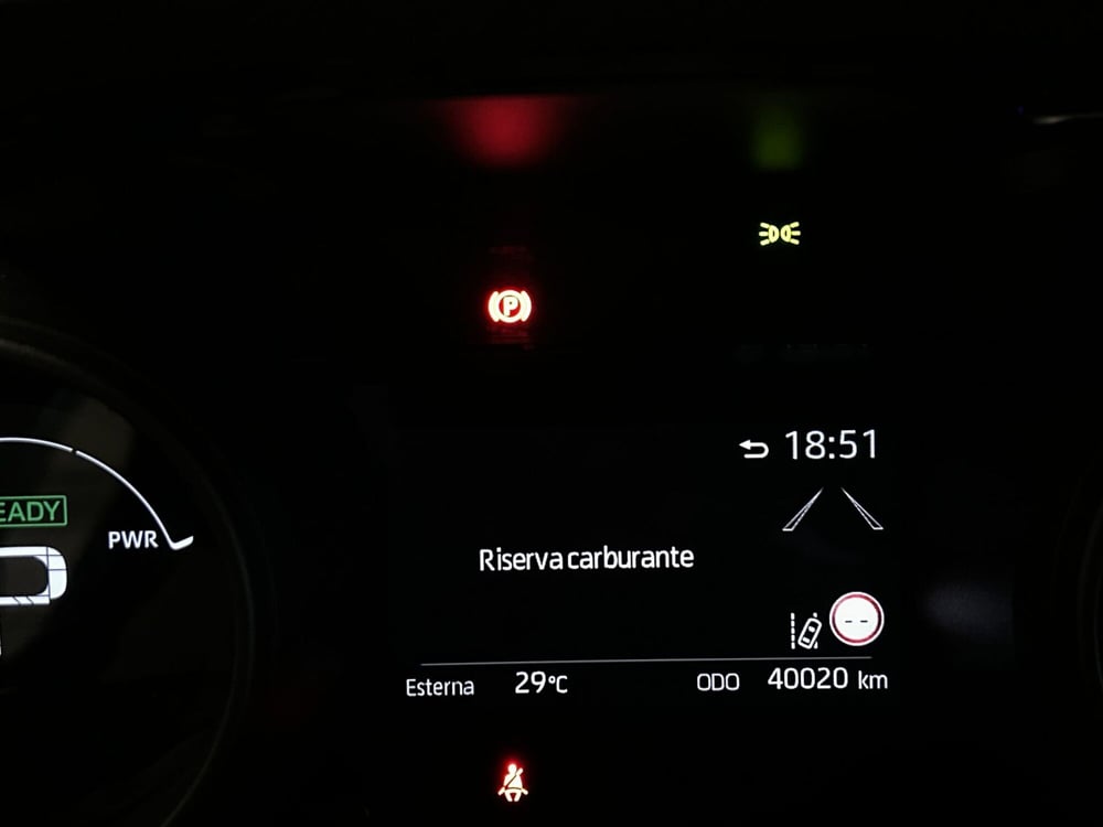 Toyota Yaris usata a Milano (12)