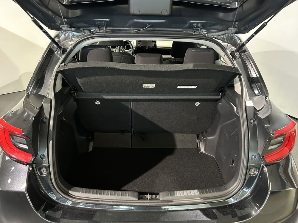 Toyota Yaris usata a Milano (11)