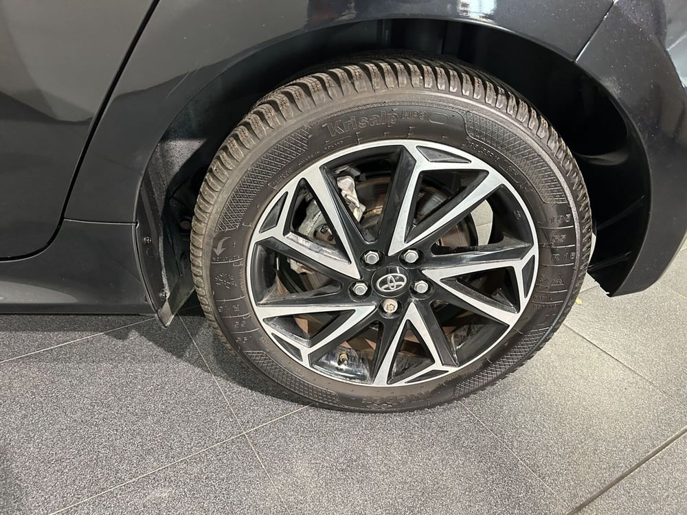 Toyota Yaris usata a Milano (15)