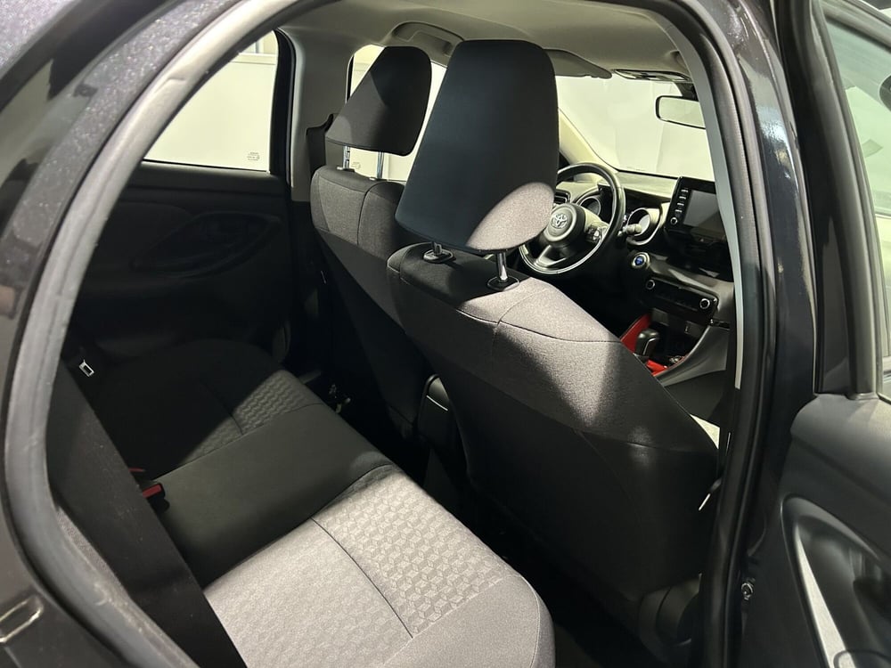 Toyota Yaris usata a Milano (8)