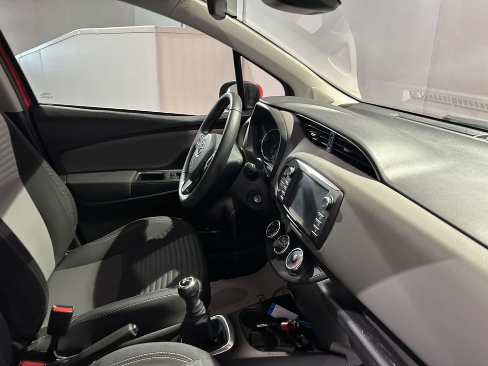 Toyota Yaris usata a Milano (7)