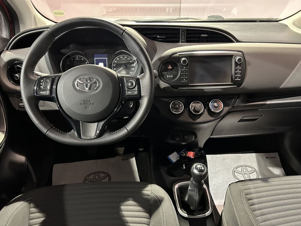 Toyota Yaris usata a Milano (9)