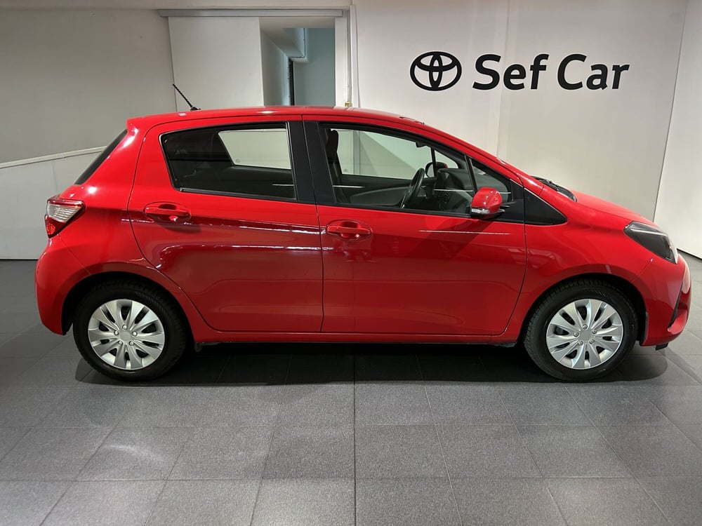 Toyota Yaris usata a Milano (15)