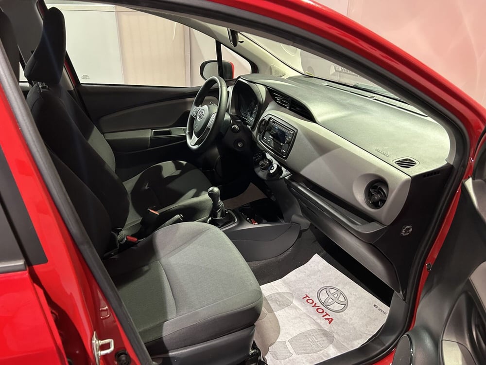 Toyota Yaris usata a Milano (6)