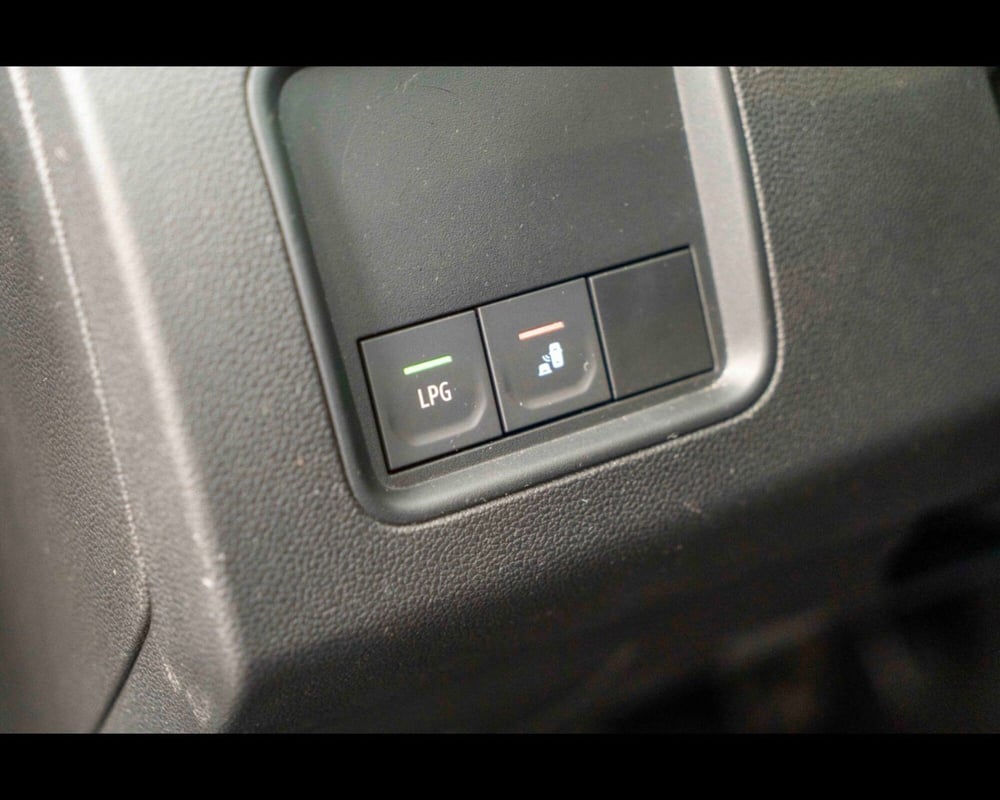 Dacia Duster usata a Venezia (18)