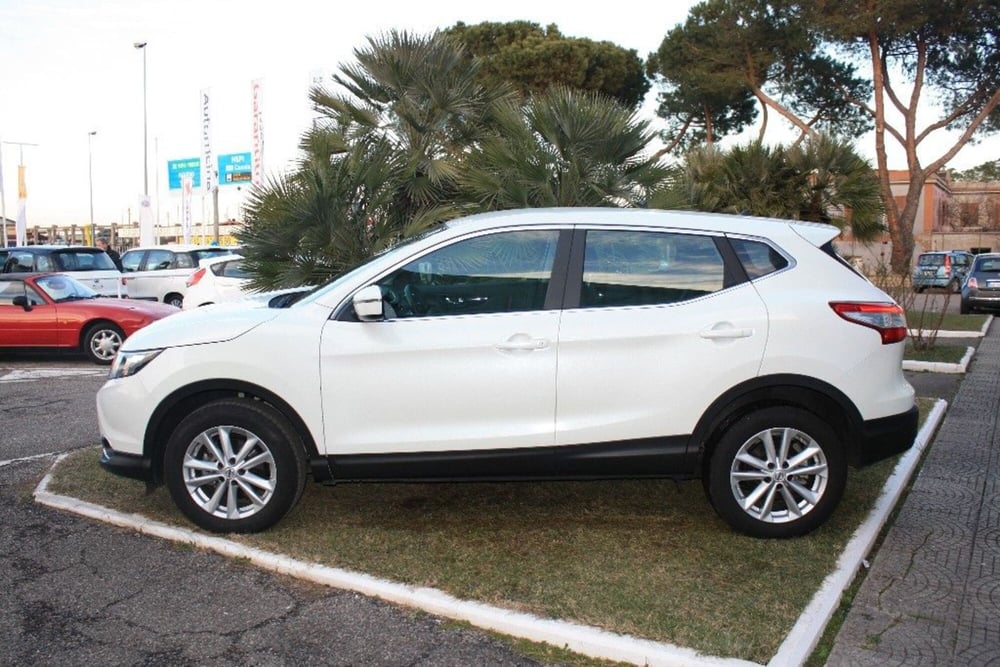 Nissan Qashqai usata a Viterbo (2)