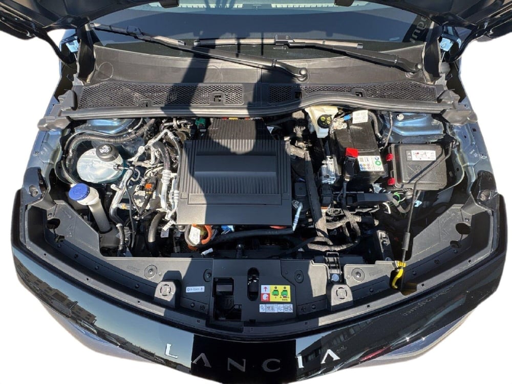 Lancia Ypsilon nuova a Caltanissetta (13)