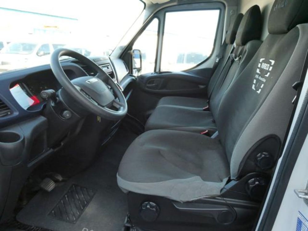 Iveco Daily Furgone usata a Brescia (5)