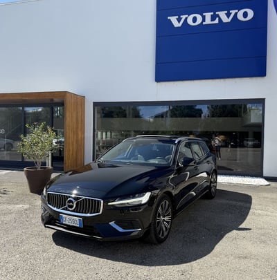 Volvo V60 T6 Recharge AWD Plug-in Hybrid Inscription Expression del 2021 usata a Parma
