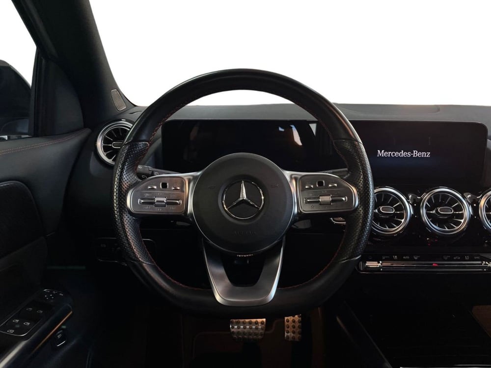 Mercedes-Benz GLA SUV usata a Bari (11)