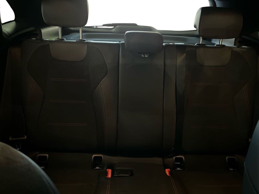 Mercedes-Benz GLA SUV usata a Bari (16)