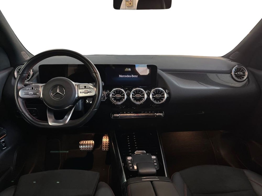 Mercedes-Benz GLA SUV usata a Bari (9)