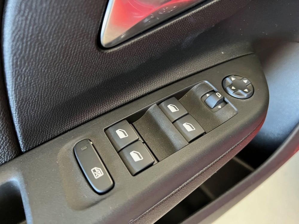 Opel Corsa-e nuova a Bari (10)