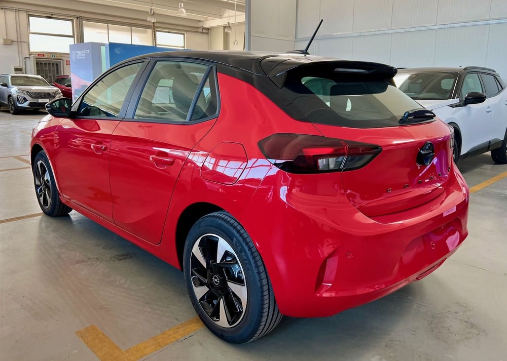 Opel Corsa-e nuova a Bari (6)
