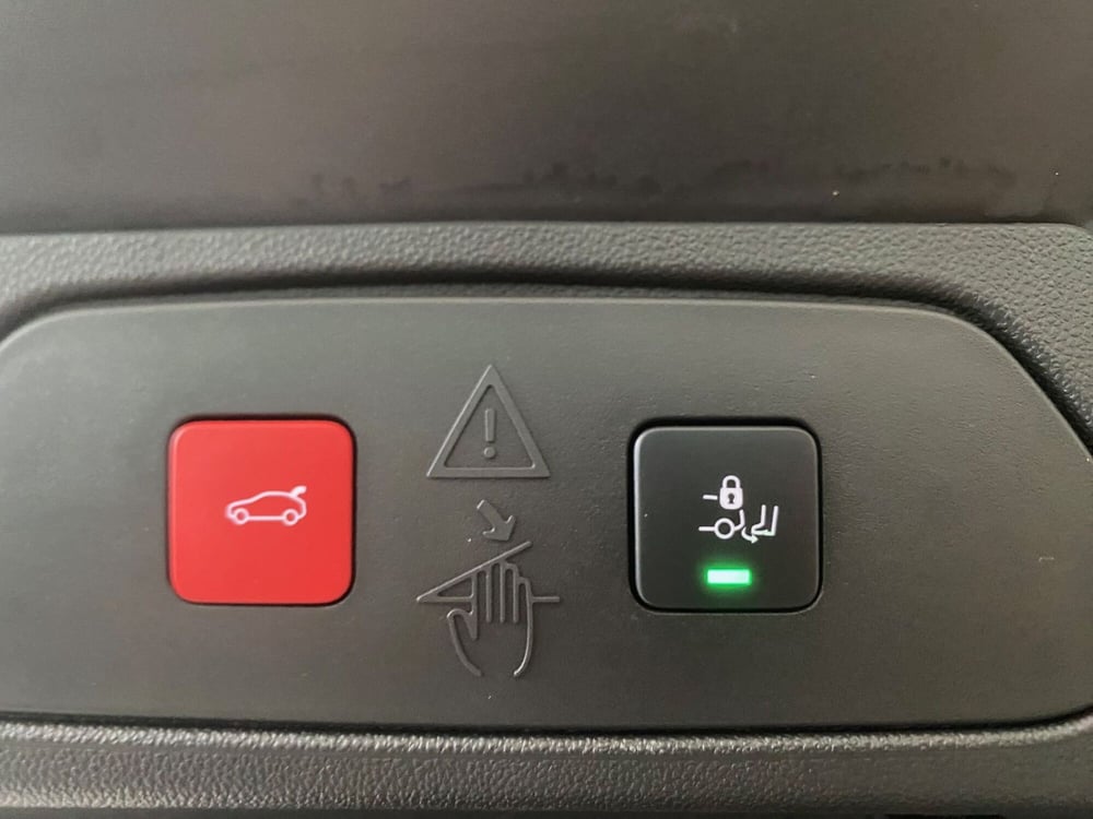 Opel Grandland nuova a Bari (10)