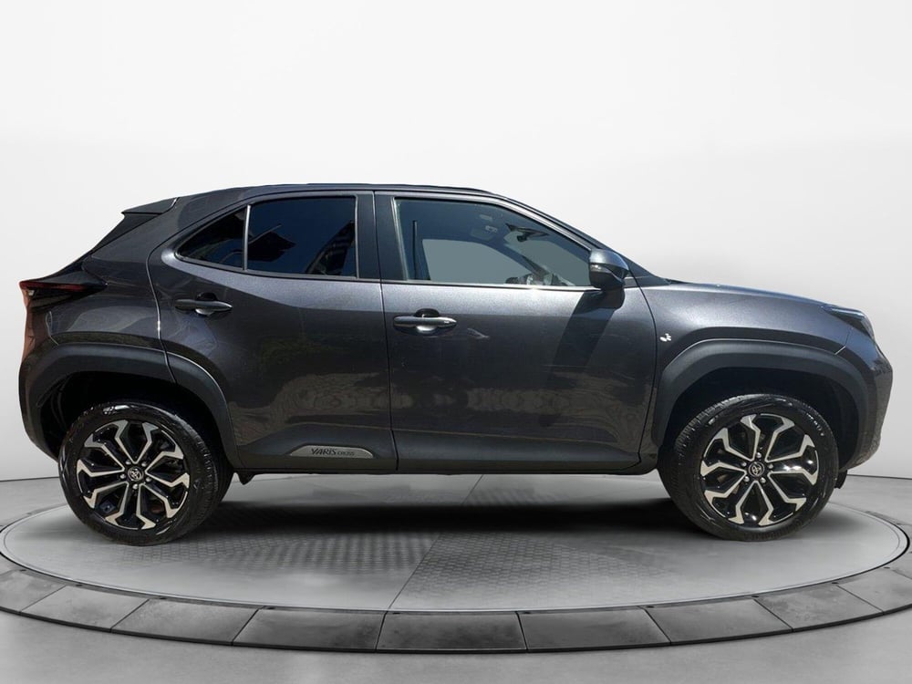 Toyota Yaris Cross usata a Napoli (4)
