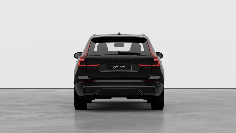 Volvo XC60 nuova a Como (5)